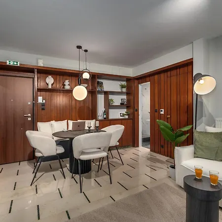 Elegant Steps To Acropolis Apartment